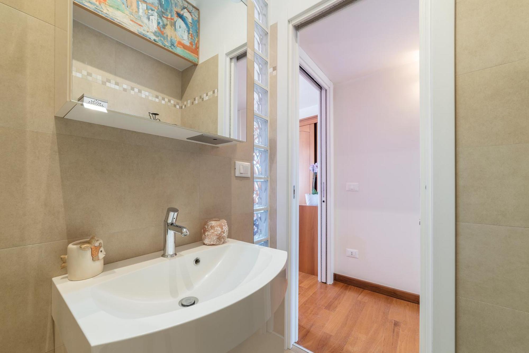Colosseum Roomy Apartment Roma Eksteriør bilde