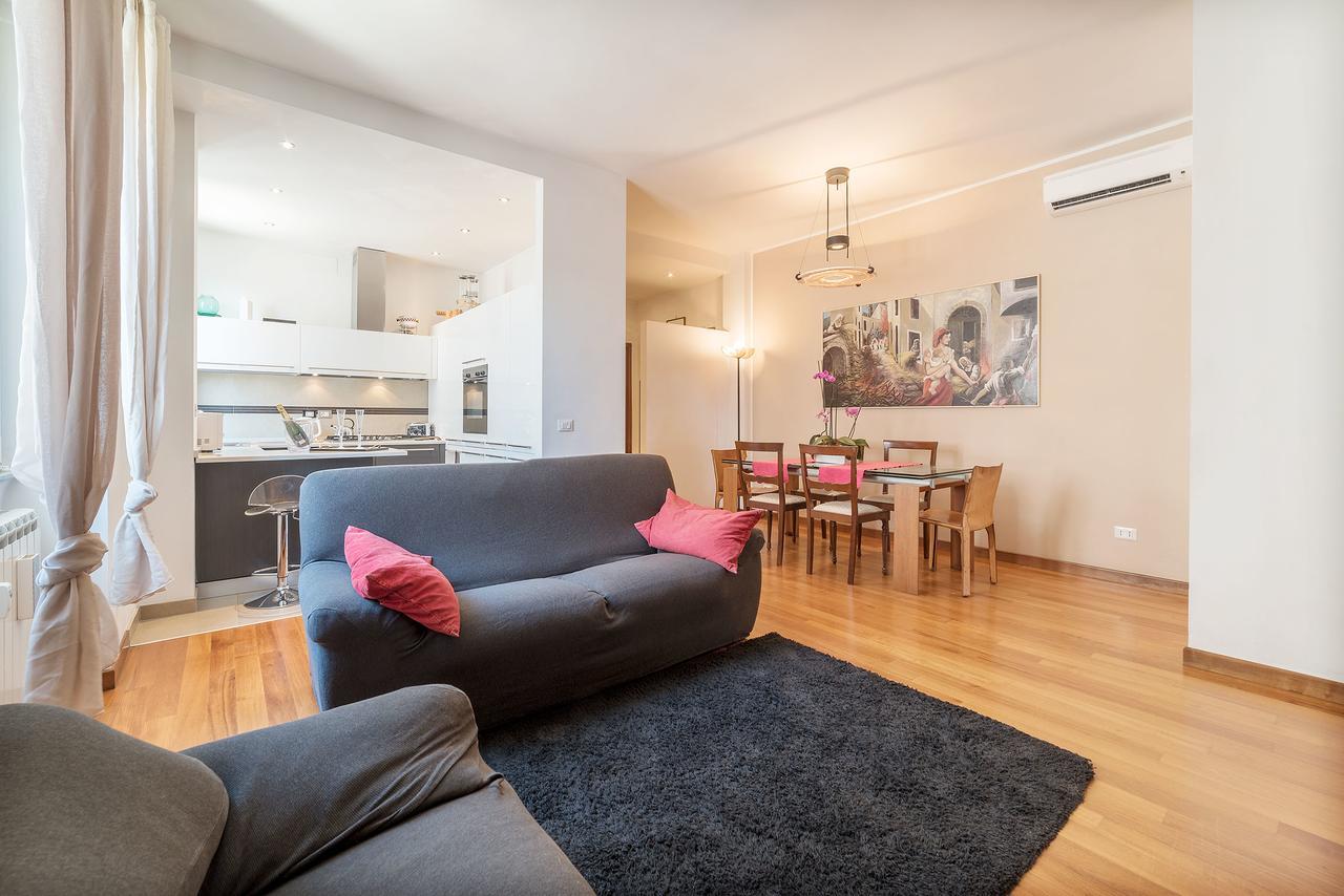 Colosseum Roomy Apartment Roma Eksteriør bilde