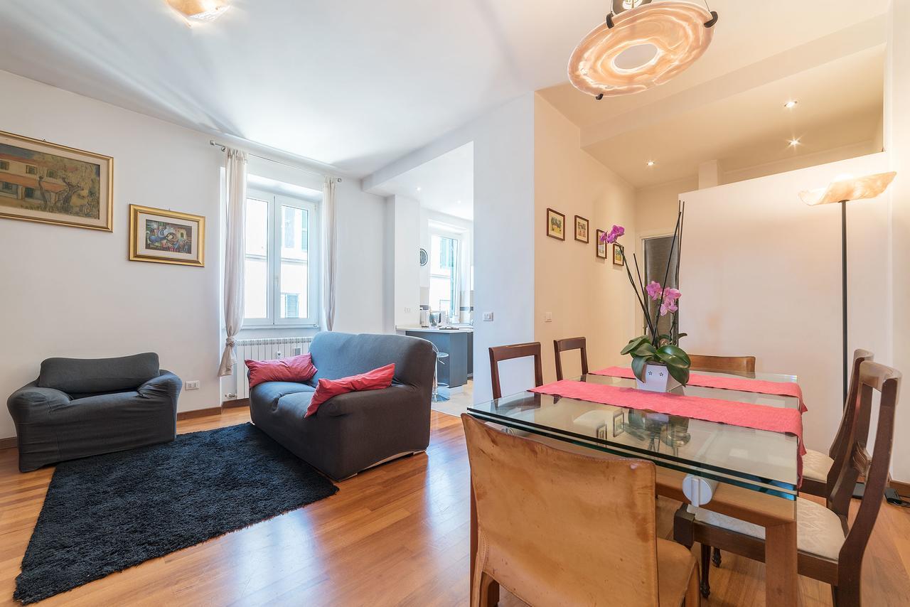 Colosseum Roomy Apartment Roma Eksteriør bilde