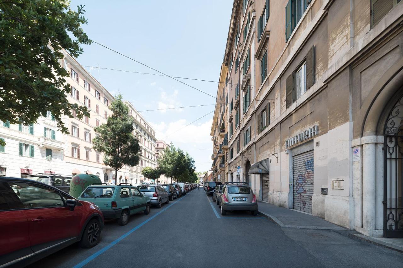 Colosseum Roomy Apartment Roma Eksteriør bilde
