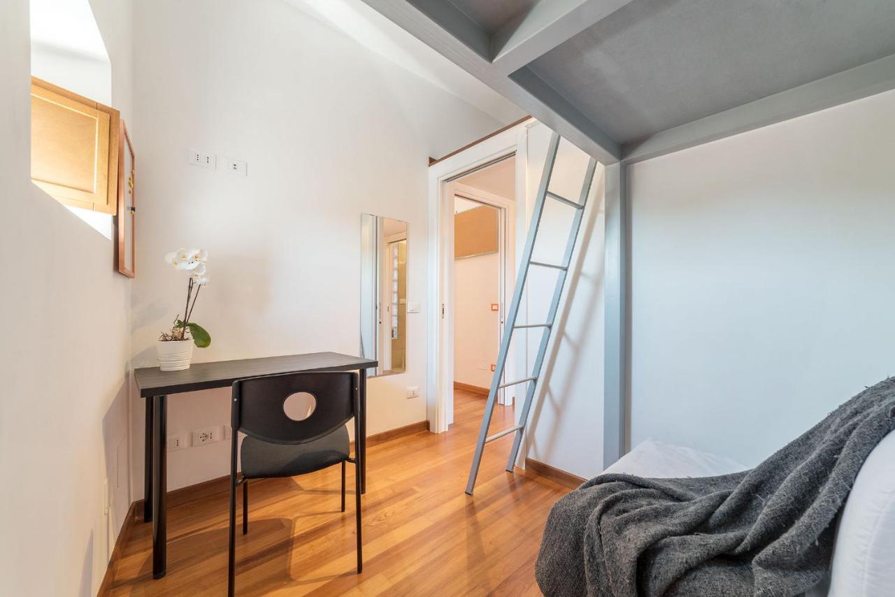 Colosseum Roomy Apartment Roma Eksteriør bilde
